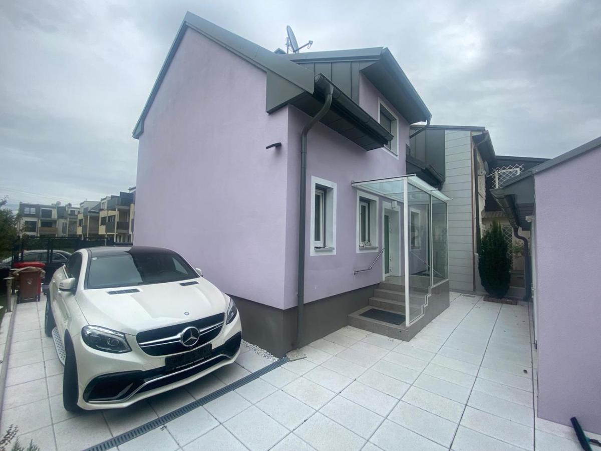 Einfamillienhaus Apartamento Rustenfeld Exterior foto